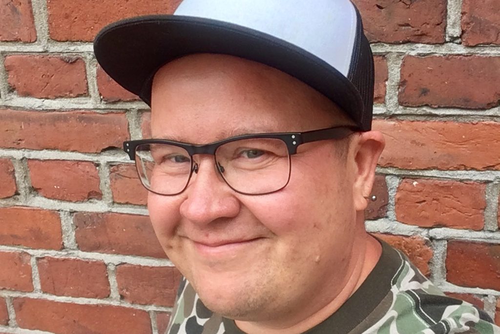 Maru Hietala, kasvokuva.